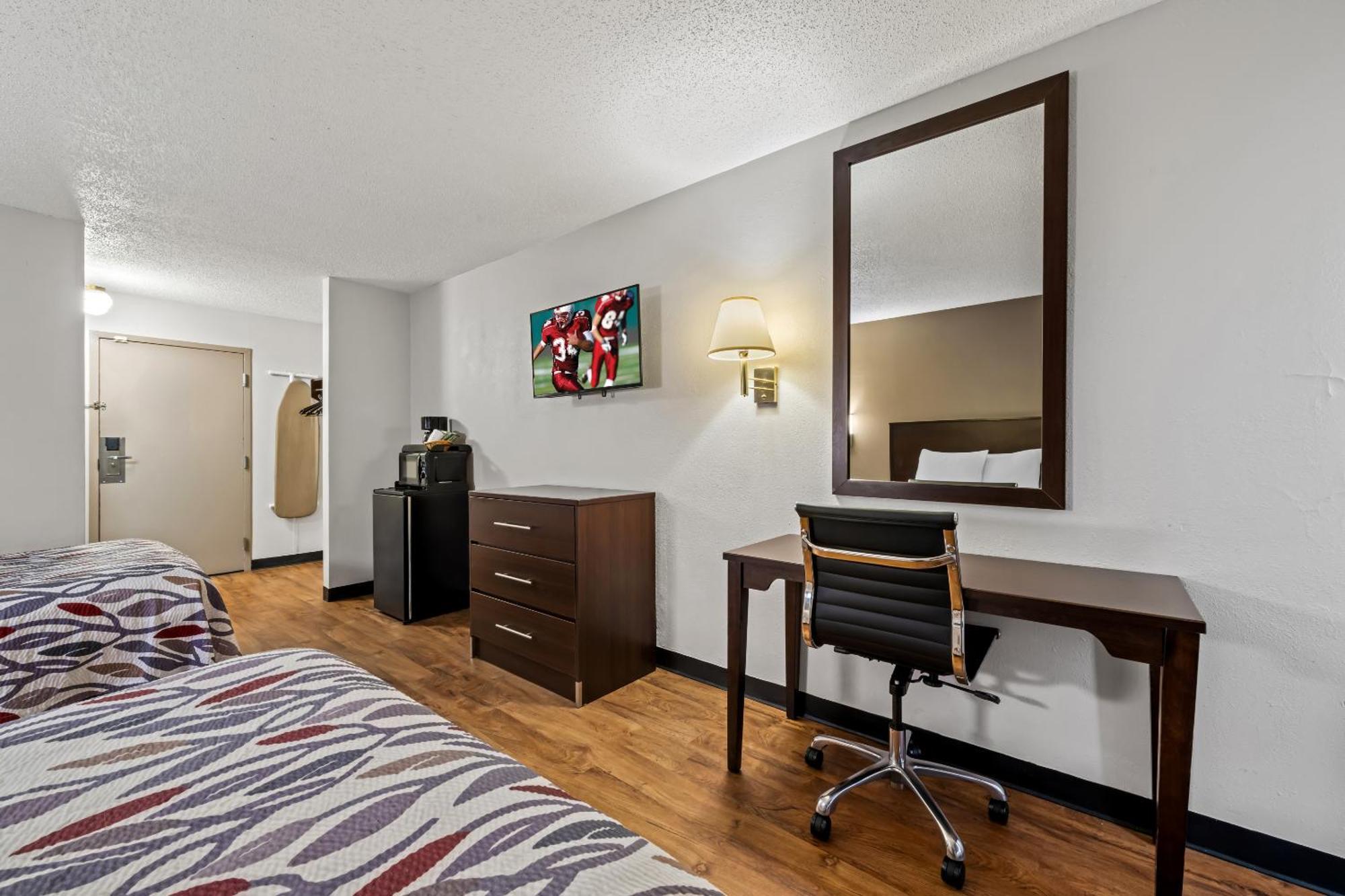 Red Roof Inn Charlotte - University Exterior photo